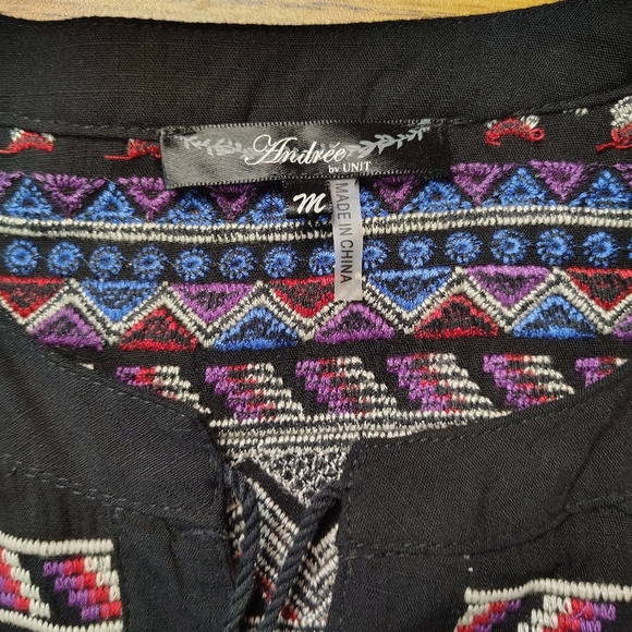 NWOT embroidery tassel tie blouse,Boho Chic, oversized M, Tunic, puff Sleeve. - Picture 8 of 14